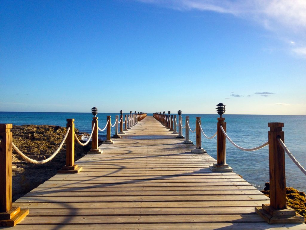 picture of dock on sunny day